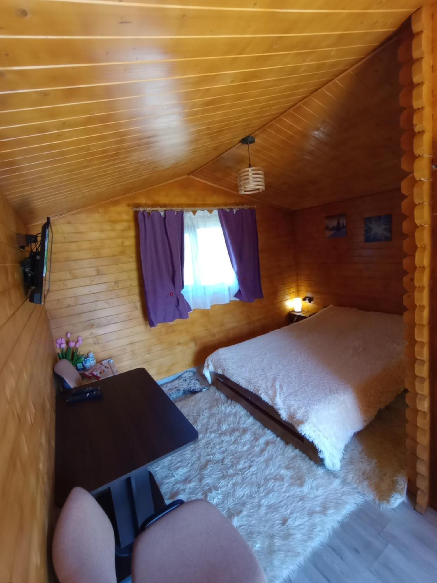 Villa Casa Fericirii à Cîrţişoara Chambre photo